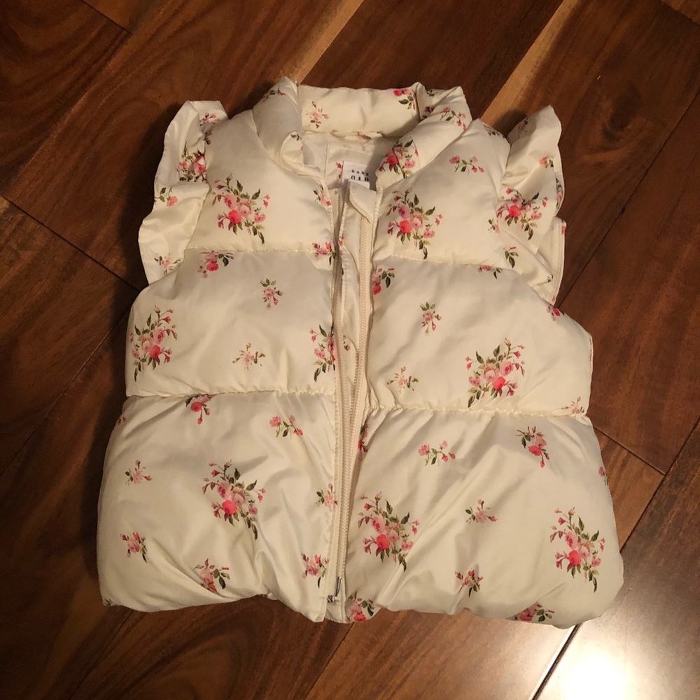 EUC. Gap Floral puffer vest.